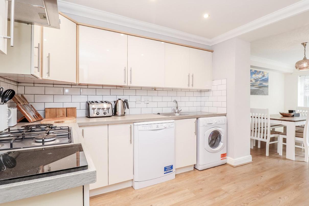 3 Queens Gardens Sea View Apartment Eastbourne Kültér fotó